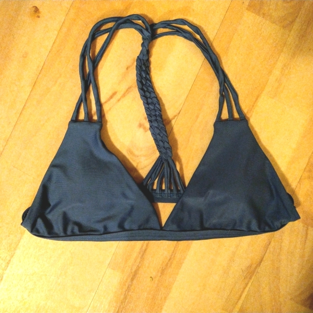 No name swim top